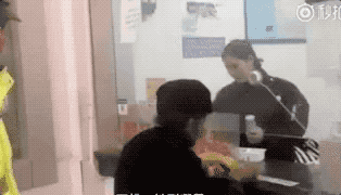 134302havah8pxi88zmgpn.gif