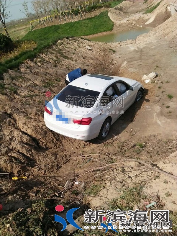 152205dm5mbnmakz3zmkan.jpg