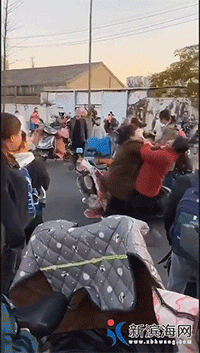 12020111497402.gif