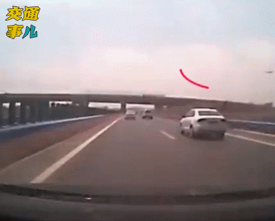 front2_0_lljTay15u7BUk3qC4hp18VzTrq_A.1615514623.gif