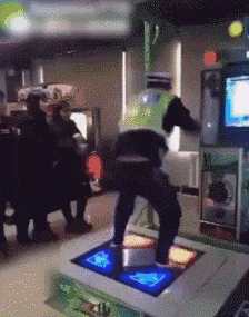 front2_0_Fg5bHWzY1WWVftojIaOuQsz1e4GP.1622159016.gif